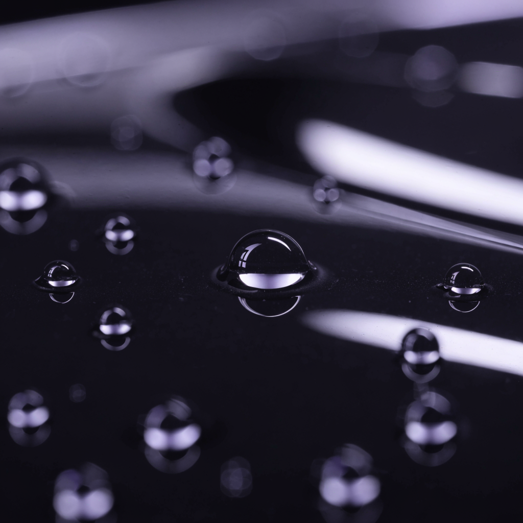 Water beading on gloss black car paint after coating
